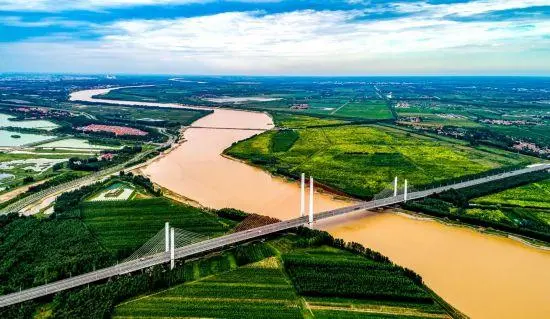 濱州市擬出讓地?zé)岬V業(yè)權(quán)32個(gè) 涵蓋供暖、溫泉洗浴、養(yǎng)殖3類(lèi)應(yīng)用場(chǎng)景-地大熱能